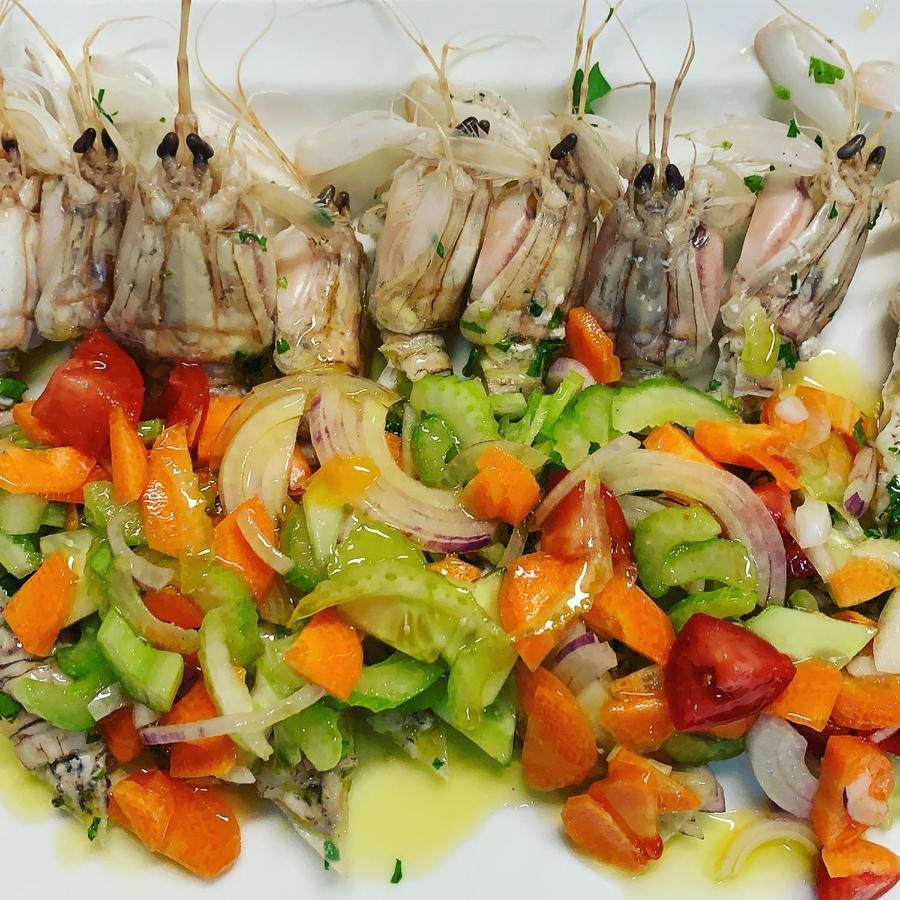 Hotel Tetto Delle Marche - Ristorante Dei Conti سينغولي المظهر الخارجي الصورة